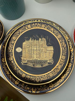 Juego 8 platos porcelana azul y dorado