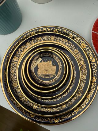 Juego 8 platos porcelana azul y dorado