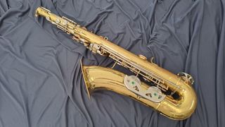 Saxo tenor Conn 16M Shooting Stars americano