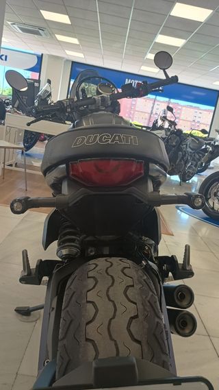 DUCATI SCRAMBLER NIGHTSHIFT