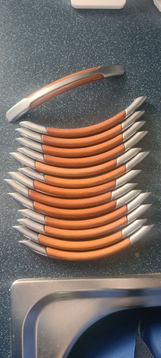 Tiradores cocina - lote 13 uds. Madera/Plata.