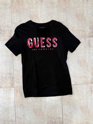 Camiseta Guess negra