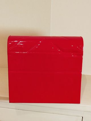 Yves Saint Laurent Custodia Rossa
