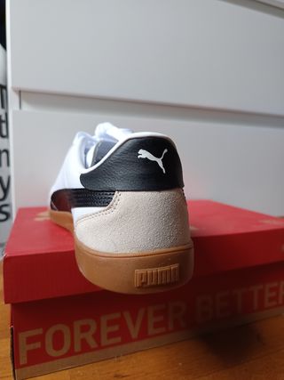 Zapatillas Puma - Blancas y Negras