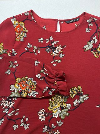 Vestito estivo fantasia floreale rosso ONLY