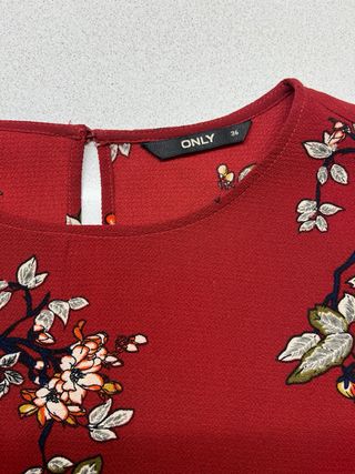 Vestito estivo fantasia floreale rosso ONLY