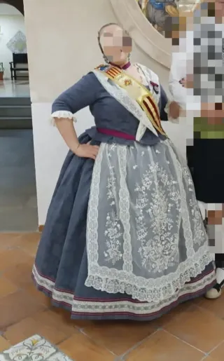 ¡CHOLLO! (Ver fotos con medidas)TRAJE S XVIII, 2 C