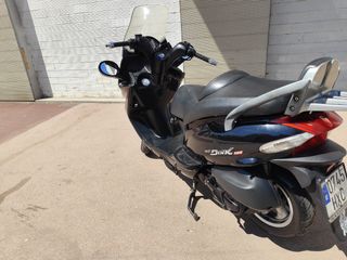 Kymco 125cc - Scooter Negro
