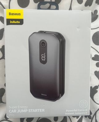 ARRANCADOR DE BATERÍA PORTÁTIL PARA COCHE “BASEUS”