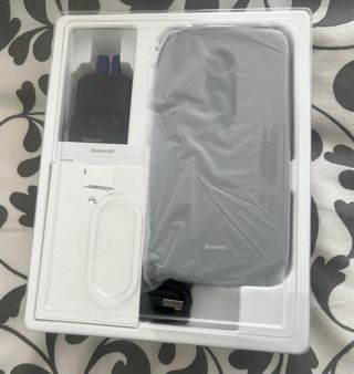 ARRANCADOR DE BATERÍA PORTÁTIL PARA COCHE “BASEUS”