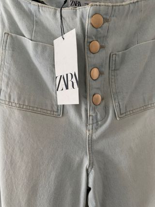Pantalones Zara cropped denim -talla 36