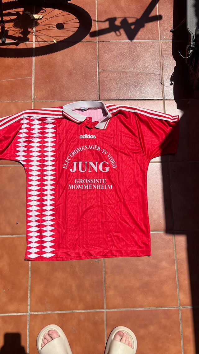 Camiseta Adidas vintage roja de los 90