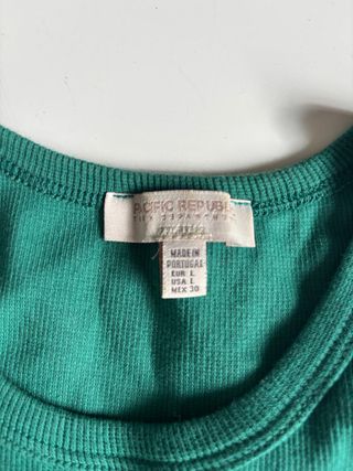 TOP VERDE ESCOTE "HALTER" NIÑA