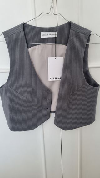 Chaleco Bershka Gris - Talla M