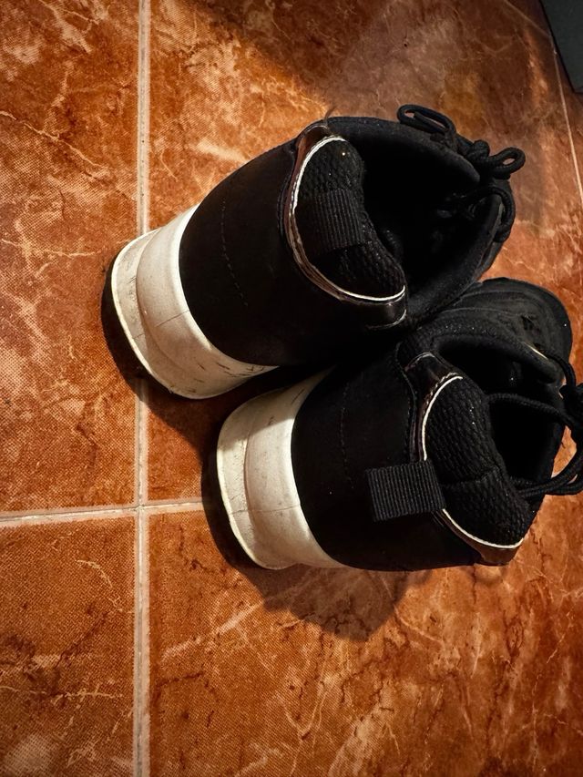 Scarpe sportive nere