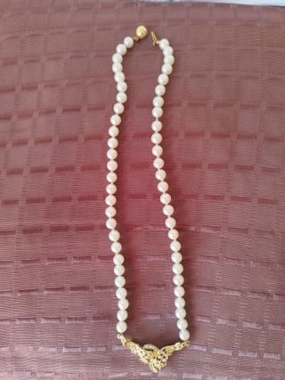 Collar perlas y adorno filigrana