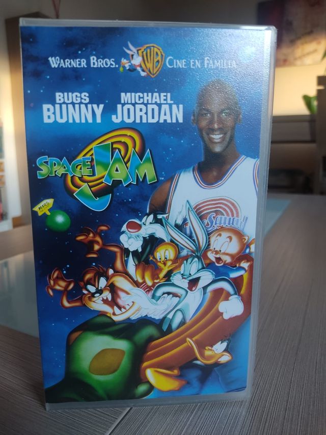 Space Jam VHS - Bugs Bunny & Michael Jordan