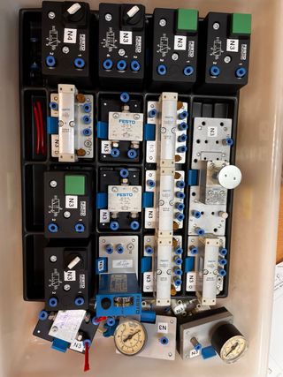 Clases repaso electricidad/mates