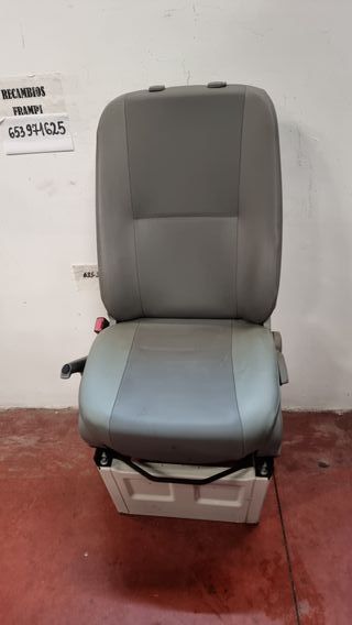 Asiento izquierdo conductor Mercedes sprinter w906