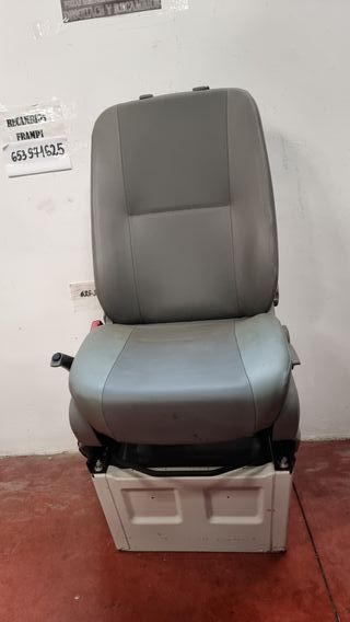 Asiento izquierdo conductor Mercedes sprinter w906