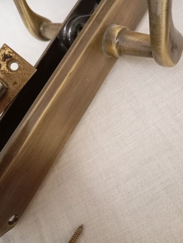 Manilla puerta bronce antiguo