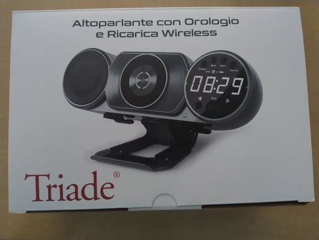Altoparlante con orologio e ricarica wireless
