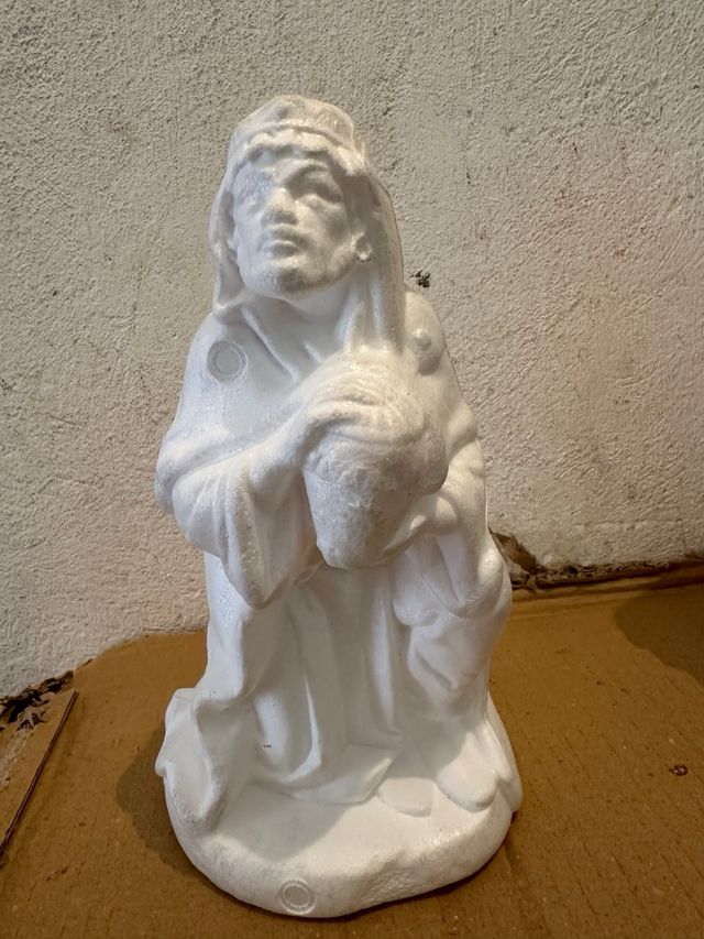 3 statuette polistirolo nuove