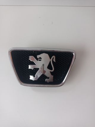 Emblema frontal Peugeot 306