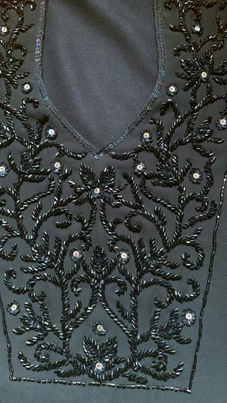 Tunica nera elegante voile di seta ricamo paillett