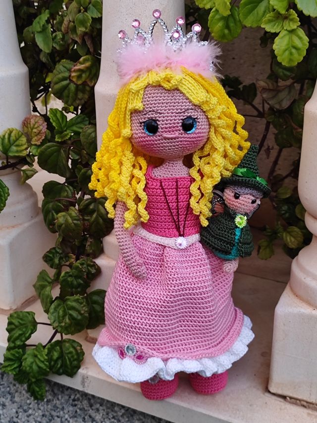 Muñeca amigurumi princesa y hada