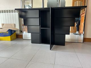 Recibidor negro con espejo