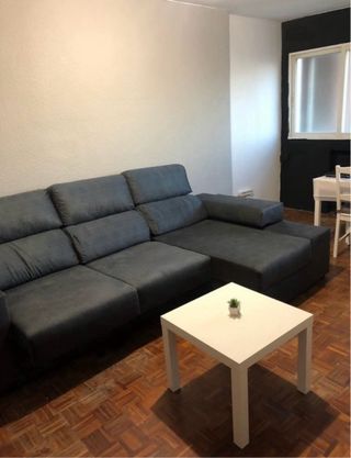 Sofá chaise longue gris