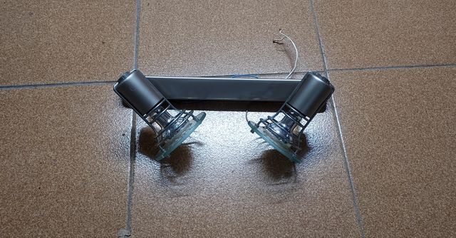 Lampada a 2 luci dal design moderno