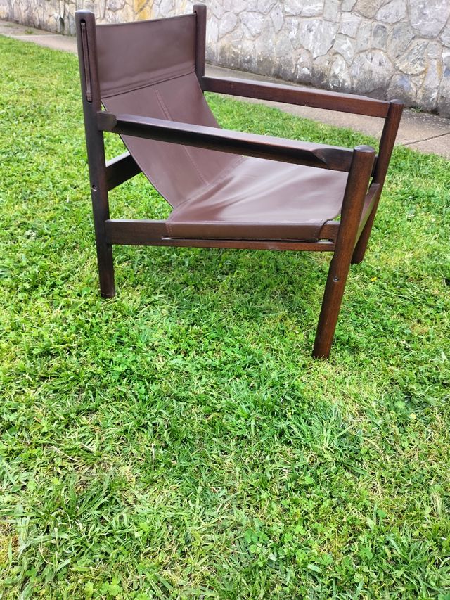 Sillon Mid Century roxinho sling