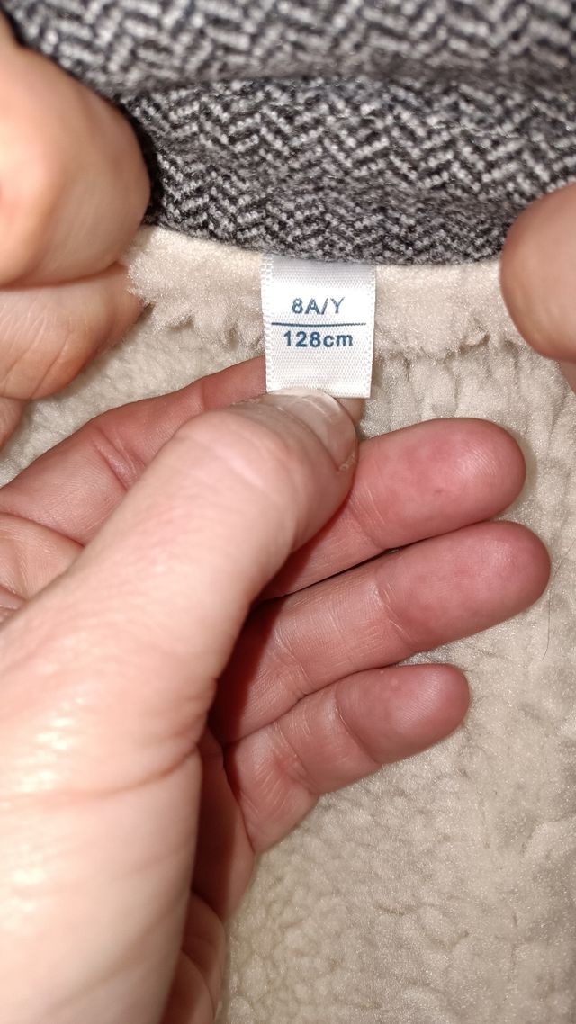 Abrigo gris niño 8A/128cm