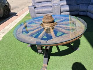 Mesa centro rueda madera