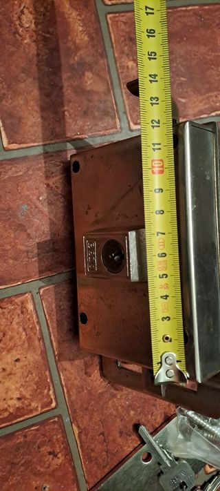 Cerradura AZBE superpuesta 120mm