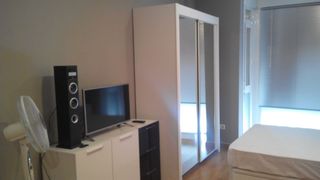 2 Puertas de Armario con Espejo. No vendo armario