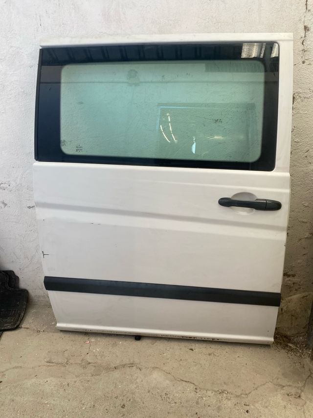 Puerta corredera derecha Mercedes Vito/Viano