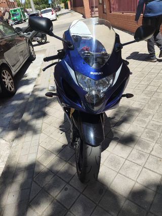Suzuki GSXR 750 k4