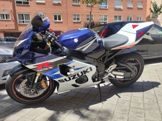 Suzuki GSXR 750 k4
