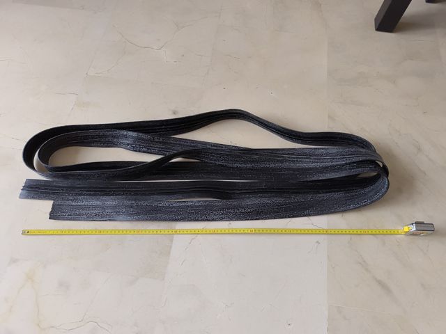 6 metros Goma negra para valla policarbonato -