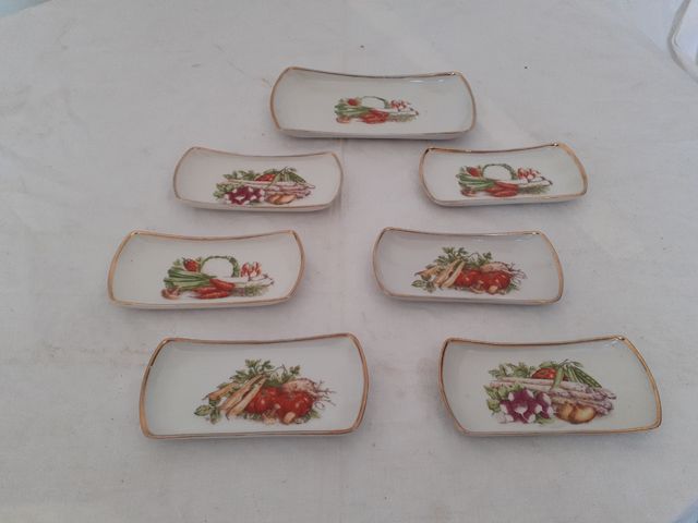 7 Bandejas vintage con dibujos verduras