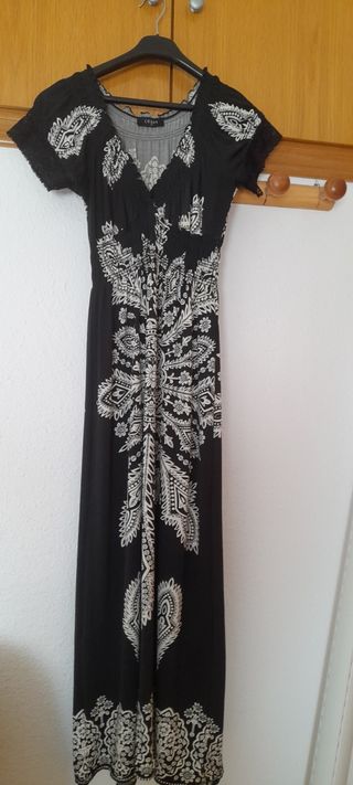 Vestido largo boho chic blanco y negro