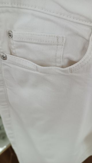 Jeans Mango Basics blancos - 38