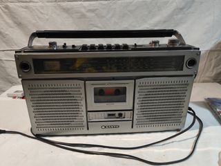 Radio Cassette Sanyo Vintage
