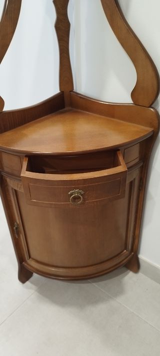 Estantería rinconera madera
