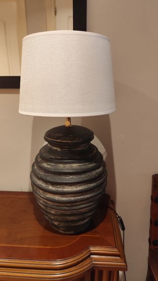 Lámpara cerámica azul oscuro  y blanca