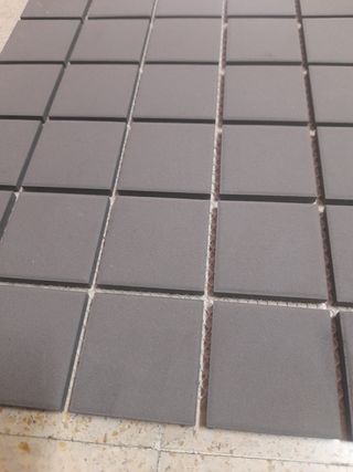 Mosaico Gres Gris Antideslizante 30x30