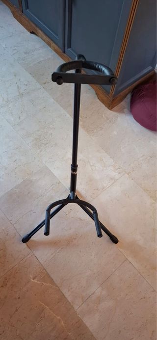 Guitarra clásica artesanal